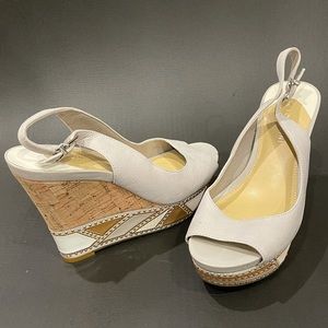 🆕Gianni Bini Wedged Grey PeepToe Heel 8.5